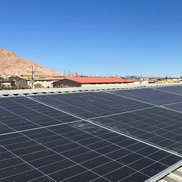 اجرای سیستم انرژی خورشیدی در انبار مرکزی شرکت پخش اشرفی